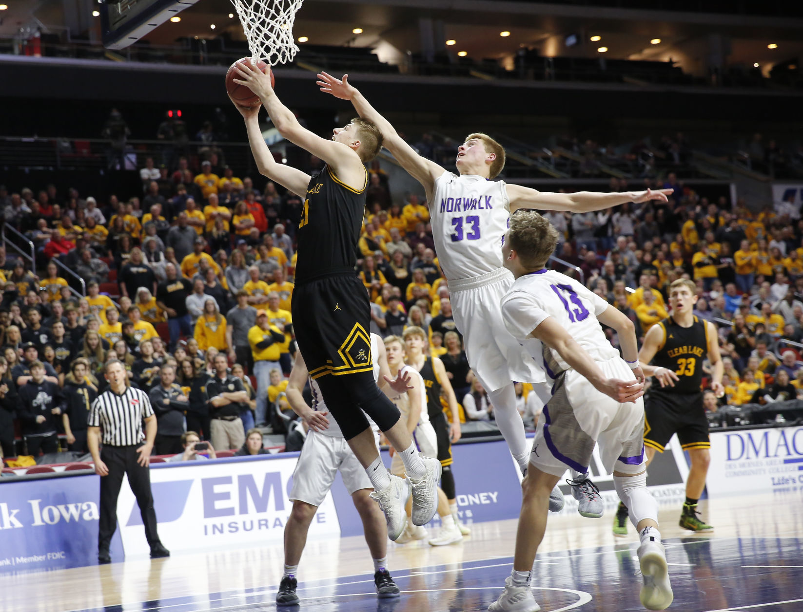 State BBall Clear Lake vs. Norwalk 24
